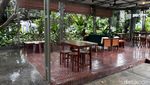 Kafe Vintage di Senayan Ini Punya Menu Laksa Salmon yang Unik