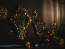 10 Benda yang Wajib Dibawa dari Rumah Lama Saat Pindahan Menurut Primbon Jawa