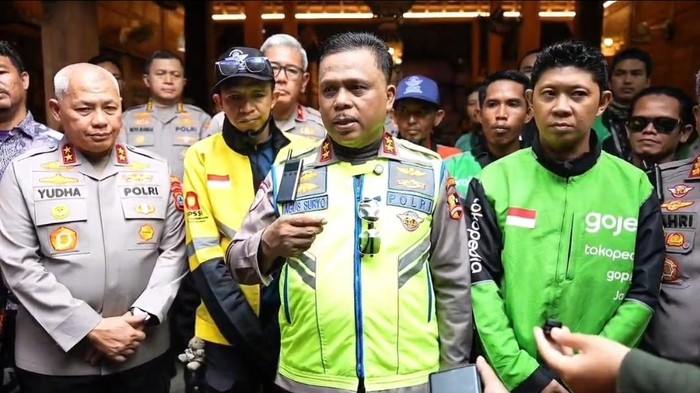 Kepala Korps Lalu Lintas (Kakorlantas) Polri Irjen Agus Suryonugroho meresmikan operasional Safety Driving Center (SDC) Ditlantas Polda Kalimantan Selatan (Kalsel). (dok. ist)