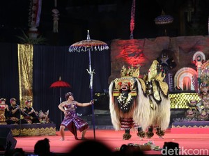 Balai Budaya Gianyar Diserbu Penonton, 7 Bapang Barong Unjuk Gigi