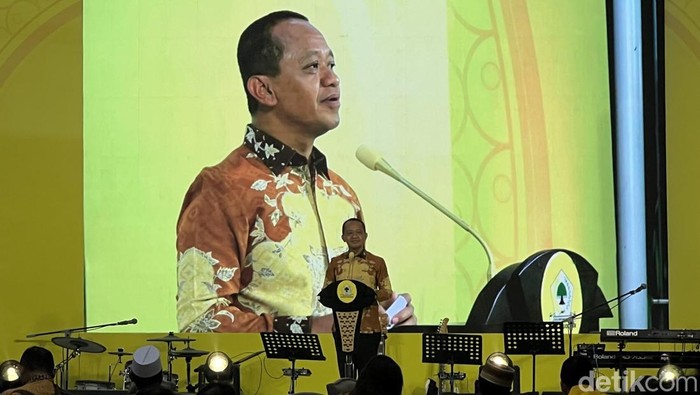 Ketua Umum Golkar sekaligus Menteri ESDM Bahlil Lahadalia. (Adhfar/detikcom)