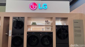 Mesin cuci jadi salah satu andalan untuk kebutuhan mencuci dan mengeringkan pakaian. Perangkat ini juga sudah didukung energi keberlanjutan dan AI wash 2.0. Foto: Agus Tri Haryanto/detikINET