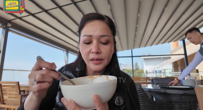 Liburan ke Kazakhstan, Maia Estianty Cicip Daging Kuda!