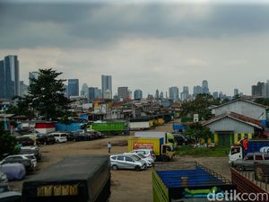 Kala Ahli Waris dan Hercules Gugat KAI-Gubernur DKI soal Lahan di Tanah Abang