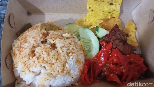 Nasi Padang Keliling di Medan. (Rindi Antika/detikSumut)