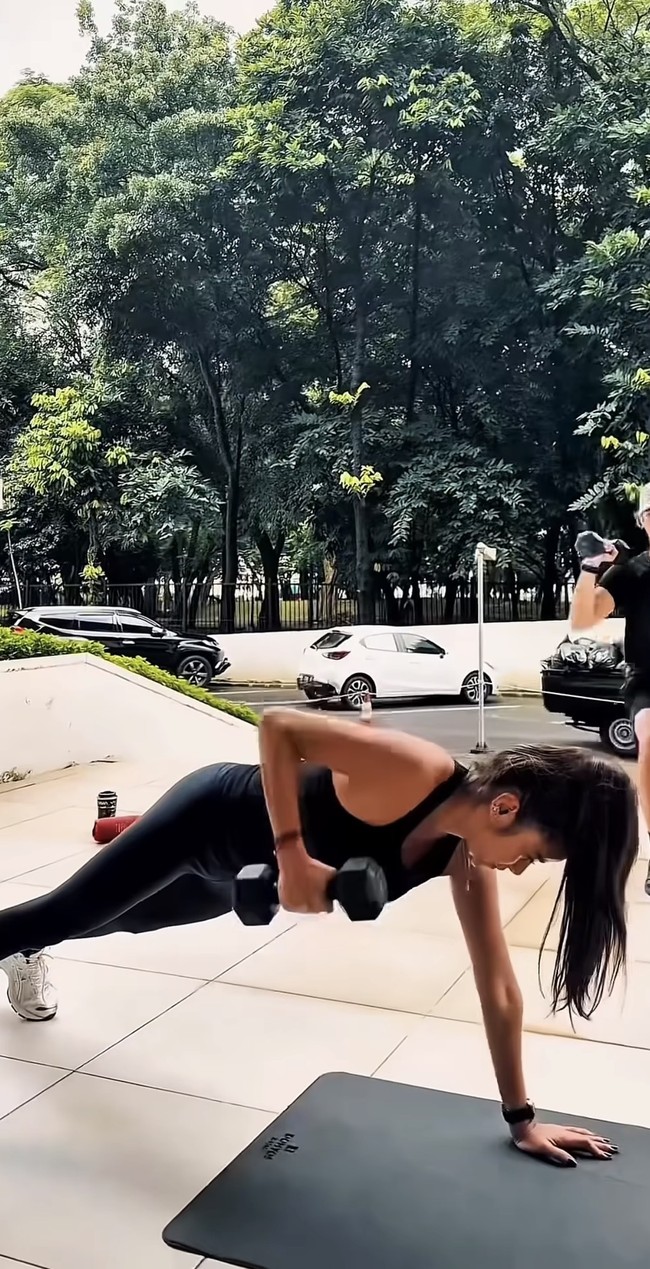 Same hobbies, same heart.. tulis Olla dalam unggahannya. Banyak yang kemudian memuji Olla dan Tristan sebagai pasangan sefrekuensi karena memiliki hobi yang sama. Foto: Instagram/@ollaramlan