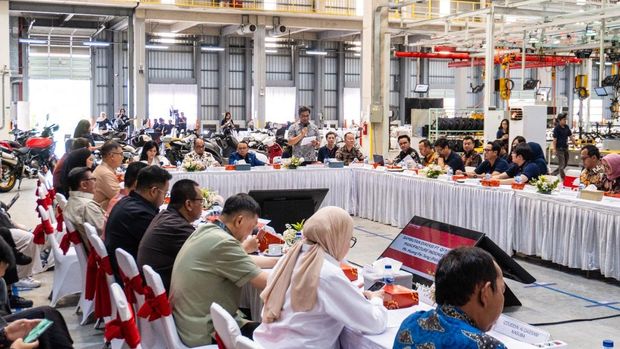 Pabrik QJ Motor di Cikarang dikunjungi DPR RI.