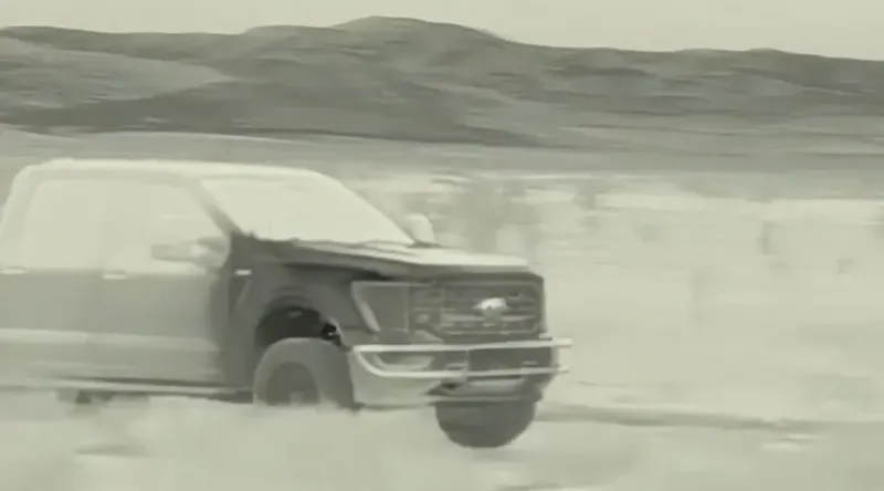 Fakta Rekaman Malam Area 51 Bongkar Rahasia 4 Fakta Rekaman Malam Area 51 Bongkar Rahasia