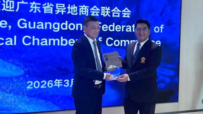 Rektor Universitas Indonesia (UI), Prof. Dr. Ir. Heri Hermansyah, S.T., M.Eng., IPU, memimpin delegasi akademik dalam kunjungan strategis ke Shenzhen Chaoshan Chamber of Commerce di Tiongkok