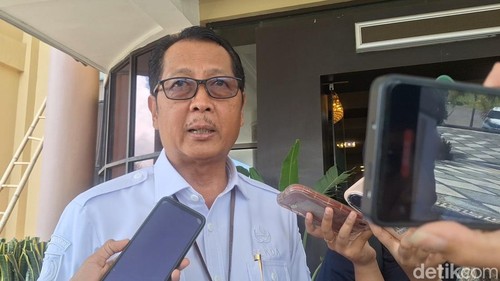 Sekda Mataram Lalu Awan Basri diwawancarai, Rabu (8/4/2026).