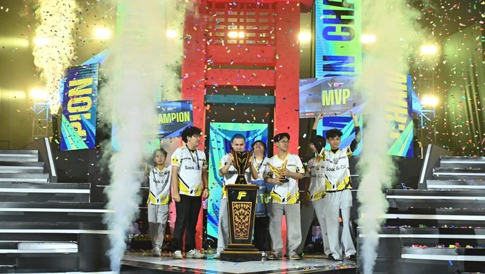 Free Fire Nusantara Series (FFNS) telah berakhir. Tim yang menjuarai kompetisi ini ialah Shadow Esports.