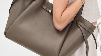 7 Pilihan Tas Branded untuk Kerja, Modelnya Klasik dan Muat Laptop