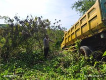Ganjalan Lepas, Truk di Bogor Nyaris Masuk Jurang saat Dipanaskan