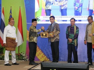 Wamendagri Tekankan Peran Dai bagi Ketahanan Nasional di Perbatasan