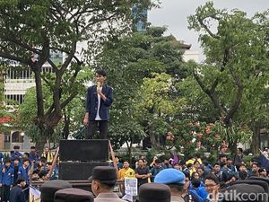 Aliansi Mahasiswa Semarang Demo Tuntut Kasus Andrie Yunus Diusut Tuntas