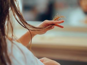 Heboh Rambut Belasan Siswi SMK Garut Digunting Guru, Begini Faktanya