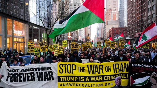 Demo di Jantung Kota New York, Serukan Akhiri Perang di Timur Tengah