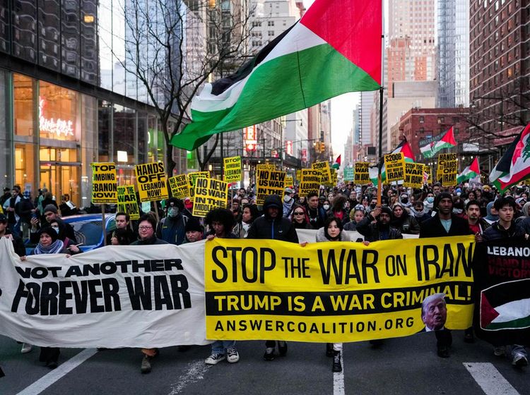 Demo di Jantung Kota New York, Serukan Akhiri Perang di Timur Tengah