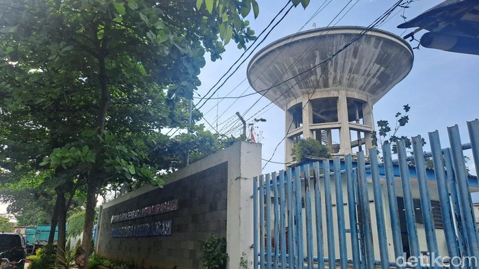 Jalan Krembangan Makam Surabaya