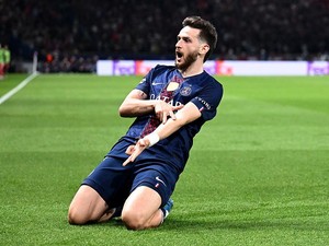 Buat Apa Kvaratskhelia Cabut dari PSG?
