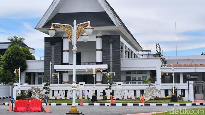 Lamin Etam, rumah dinas Gubernur Kaltim yang tengah disorot anggaran perbaikannya senilai Rp 25 miliar. (Riani Rahayu/detikKalimantan)