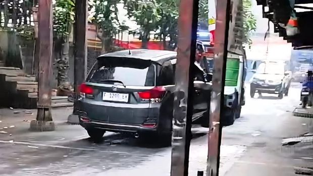 Mobil Hilang Penampakan mobil tidak bertuan jenis Honda Mobilio dengan nomor polisi F-1299-EK, saat di Mapolsek Wonogiri Kota, Selasa (7/4/2026).