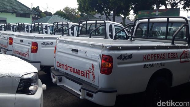 Mobil operasional KDMP Mobil Mahindra operasional KDMP di Boyolali diserahkan ke pengurus KDMP dan Kades di Makodim Boyolali, Kamis (9/4/2026).