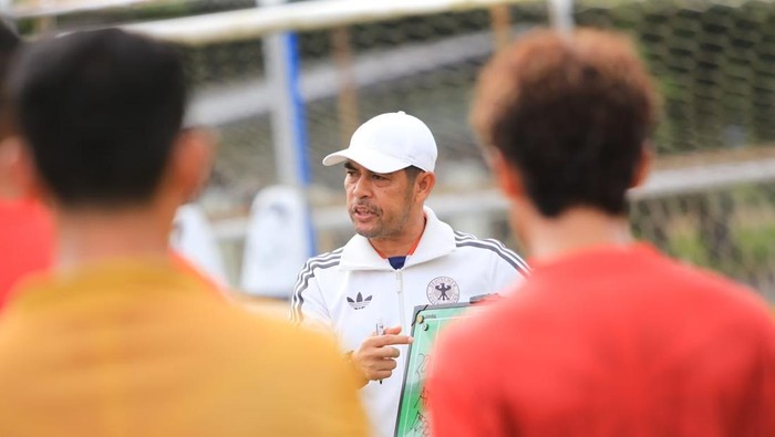 Pelatih Sumsel United Nilmaizar