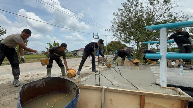 Pembangunan jembatantahap II  di Kabupaten Siak, Riau sudah memasuki tahap akhir.