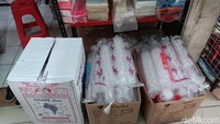 Harga Plastik Naik Gila-gilaan, Pembeli: Biasanya Rp 20.000 Sekarang Rp 40.000