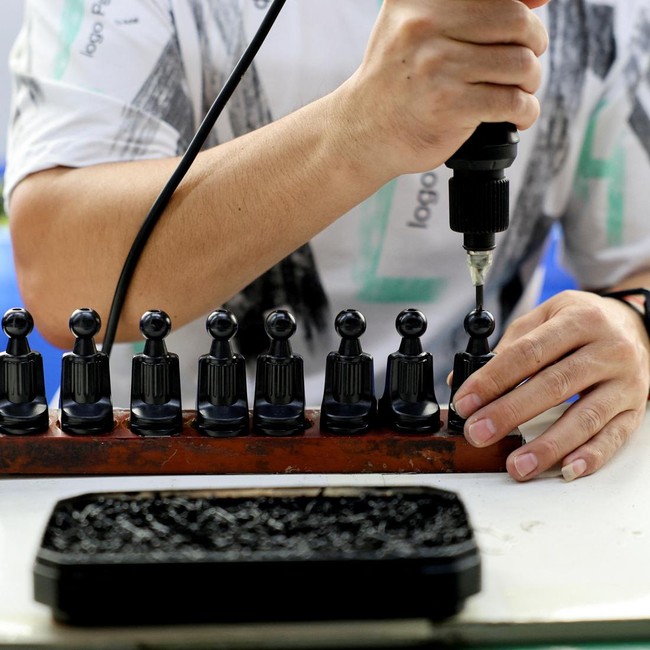 Plastik di China Mulai Langka