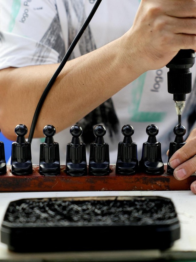 Plastik di China Mulai Langka