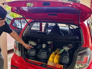 Modus Mobil Merah di Sukabumi Timbun Ratusan Liter BBM Pakai Galon
