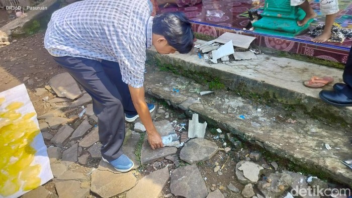 Rumah warga Pasuruan dilempar bondet