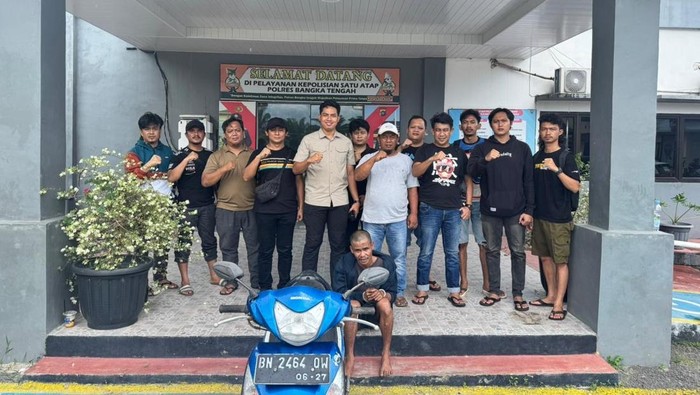 Tersangka Lele saat diamankan polisi