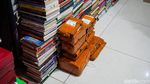 Toko Buku Blok M Bertahan di Tengah Gempuran Digital dan Belanja Online