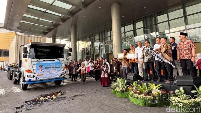 Walkot Eri melepas ekspor