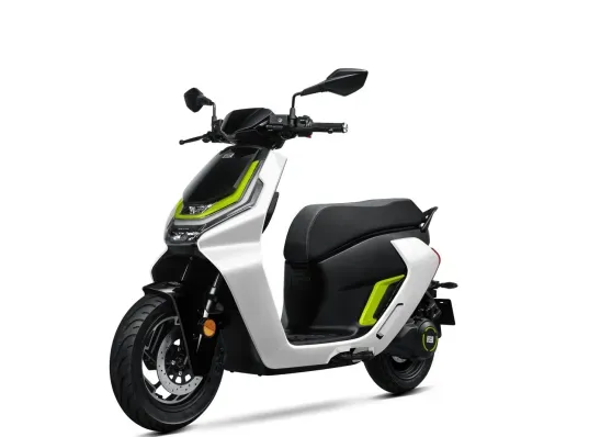 Motor listrik Zeeho AE6