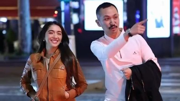 Gusti Ega Doakan Angel Karamoy Bahagia