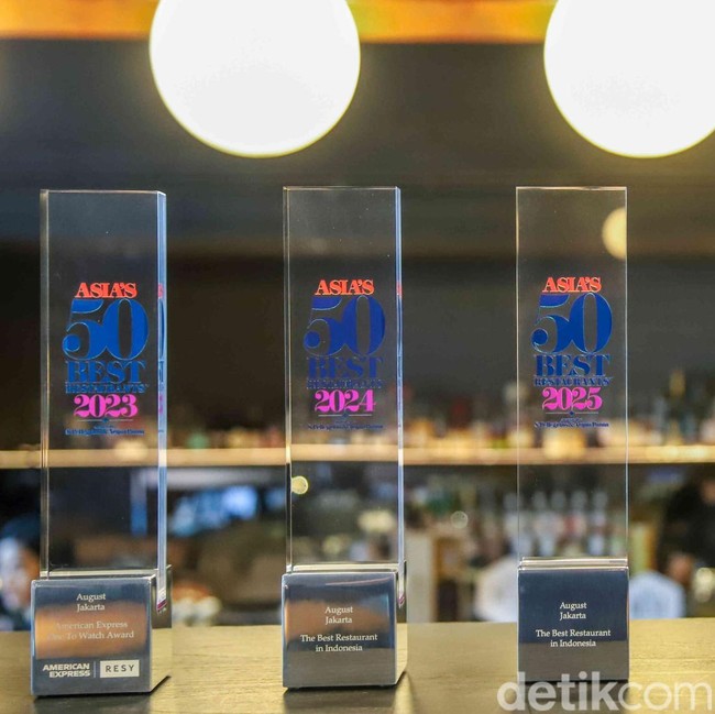 Masuk Daftar Top 50 Asia, Begini Suasana August Restaurant Jakarta