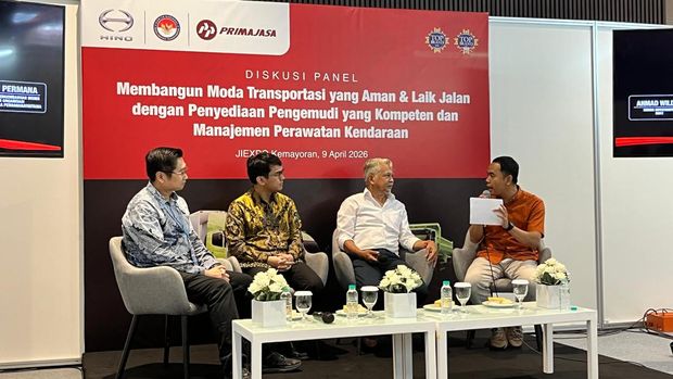 Diskusi yang digelar Hino di arena GIICOMVEC 2026, JIExpo, Kemayoran, Jakarta, Kamis (9/4/2026) Diskusi yang digelar Hino di arena GIICOMVEC 2026, JIExpo, Kemayoran, Jakarta, Kamis (9/4/2026)