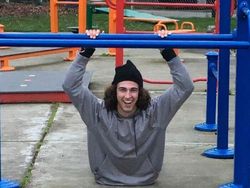 Foto Tanpa Edit Ini Bikin Mata Terkecoh, Berani Buktikan?