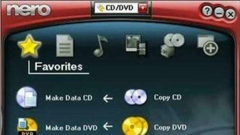 Burning CD dan deg-degan banget karena takut error. Foto: CarrotMuch1399 via Bored Panda  