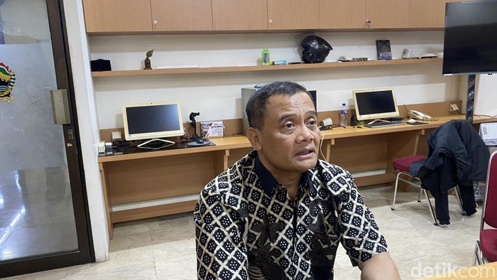 Gubernur Jawa Tengah (Jateng), Ahmad Luthfi di Kantor Pemprov Jateng, Kecamatan Semarang Selatan, Kota Semarang, Jumat (10/4/2026).
