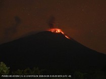 Gunung Ile Lewotolok Meletus 14 Kali Semalam, Lava Mengalir 200 Meter