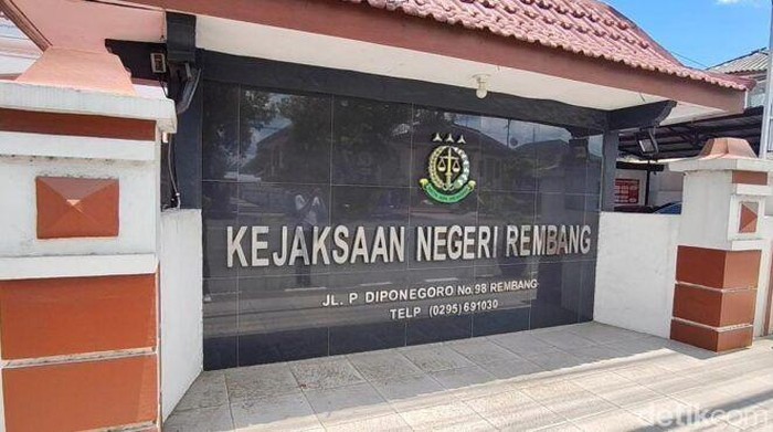 Kantor Kejaksaan Negeri Rembang.