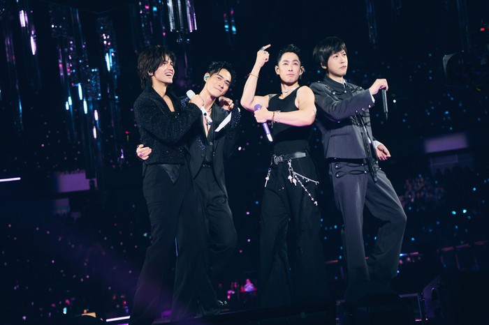 Konser F✦FOREVER 1st World Tour tambah satu hari di Jakarta, siap war tiket Sabtu 11 April 2026 di Loket.com.