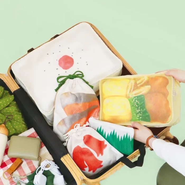Lucu Banget! Isi Koper Ini 'Disulap' Jadi Bento ala Jepang