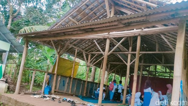Madrasah DTA di Cianjur Madrasah DTA di Cianjur