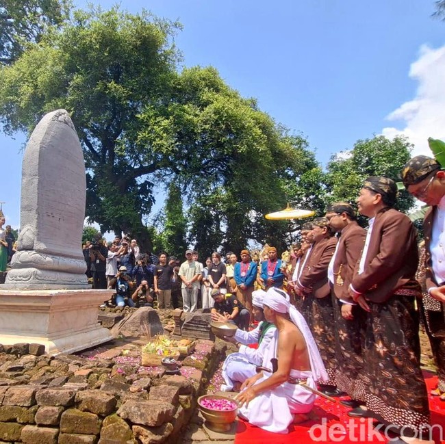 Melihat Tradisi Manusuk Sima di Nganjuk